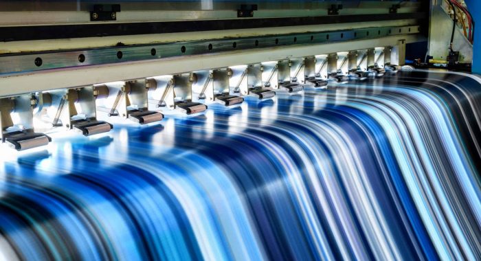 Large inkjet printer working multicolor cmyk on vinyl banner