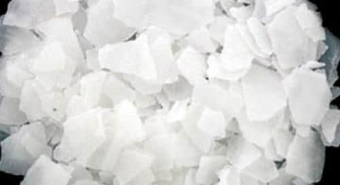 Image For Level 3 - Tokuyama - flakes caustic soda